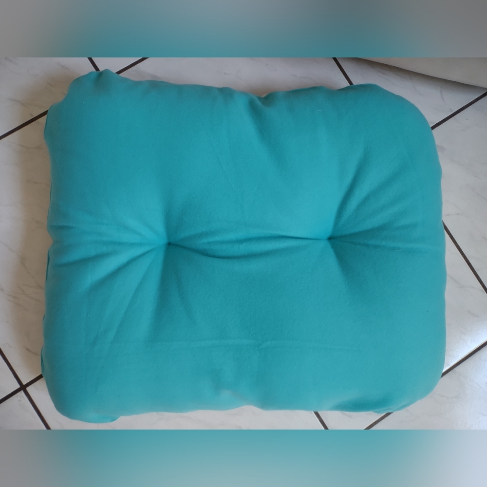 Dog bed x large new 32x27 x5 - Picture 4 of 4